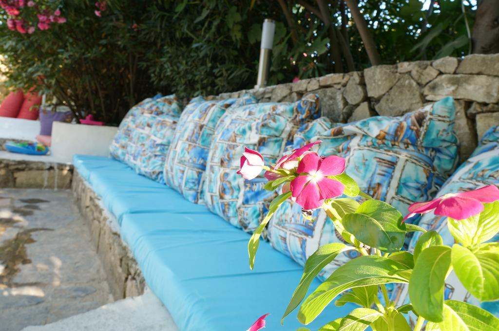 Esmana Hotel Bitez Exterior photo