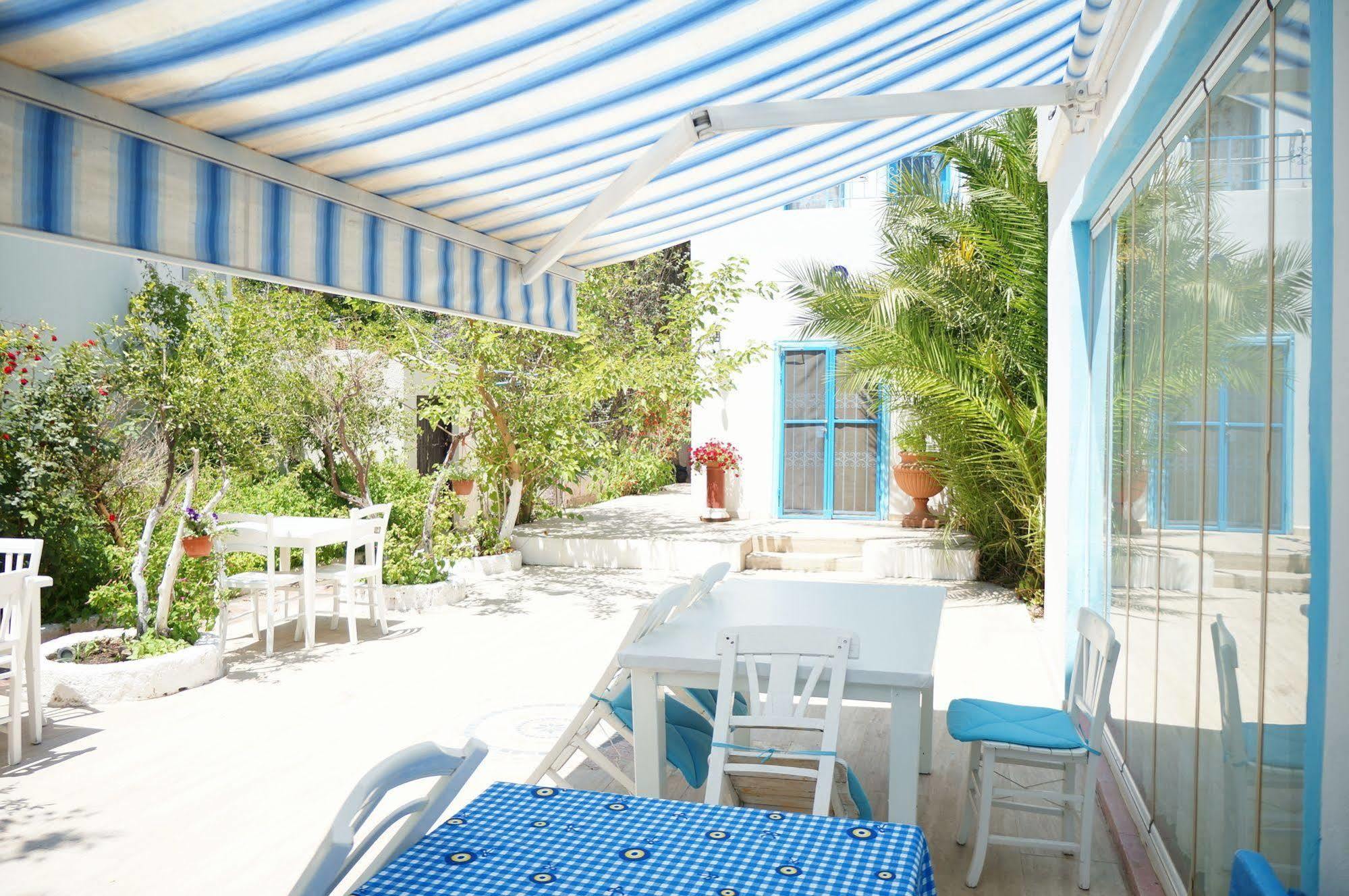 Esmana Hotel Bitez Exterior photo